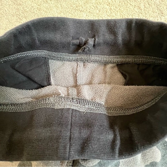 🔴 $5 Sale Lot 2 Champion Drawstring Shorts Camo & Black - Picture 7 of 11